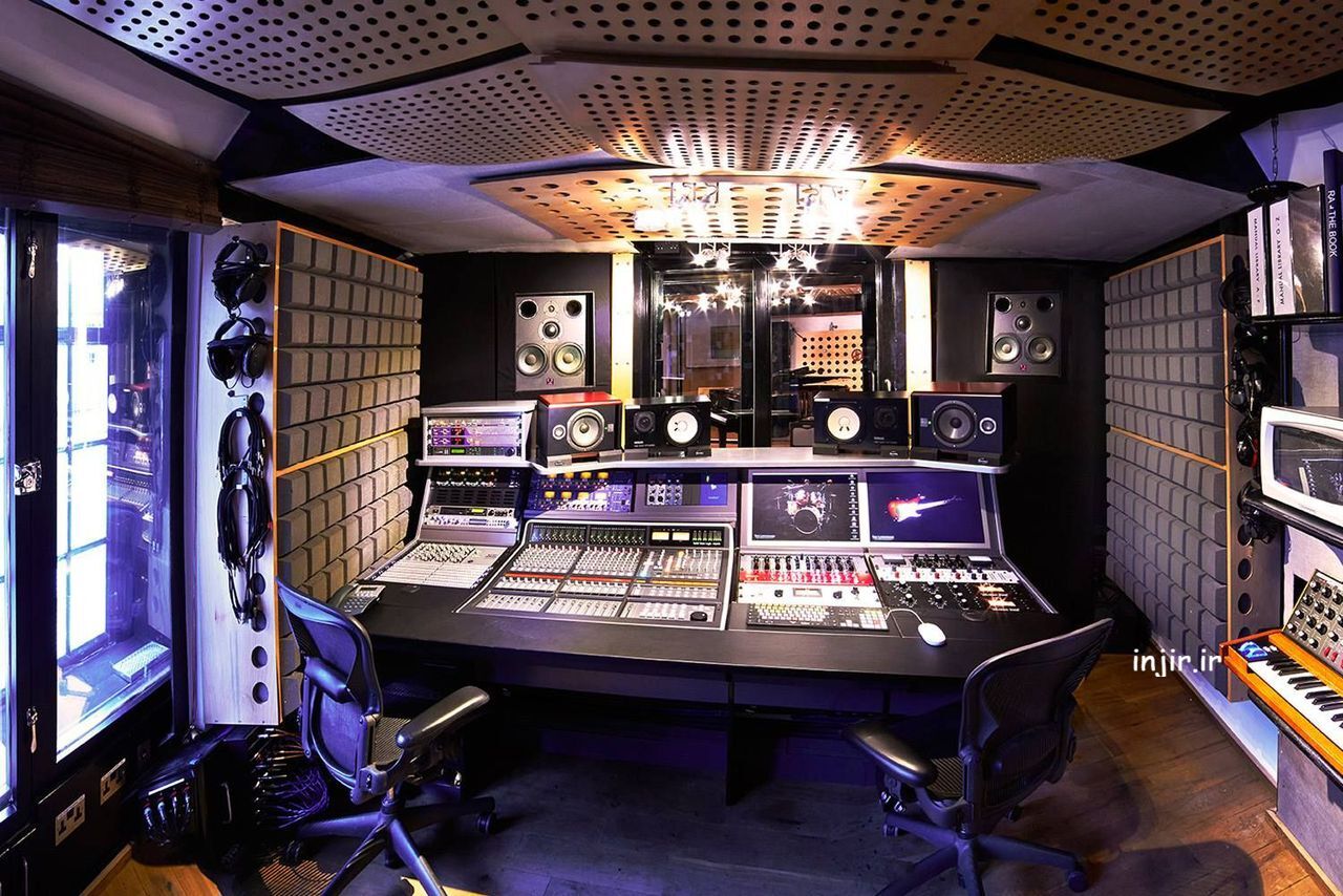 تصویر استدیو موزیک 13