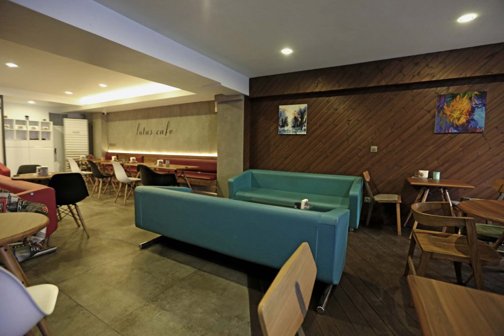 طراحی کافه در پاسداران (کافه لوتوس)