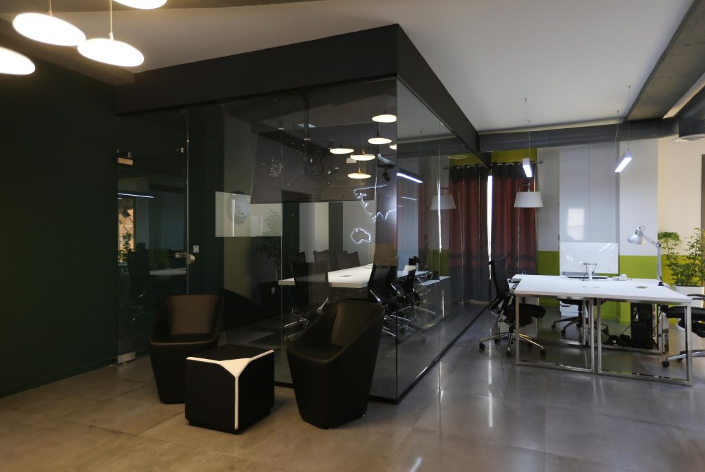 طراحی ساختمان اداری در هروی