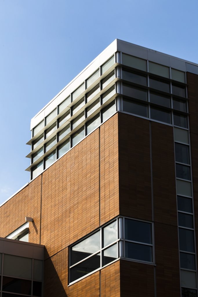 ساخت ساختمان اداری